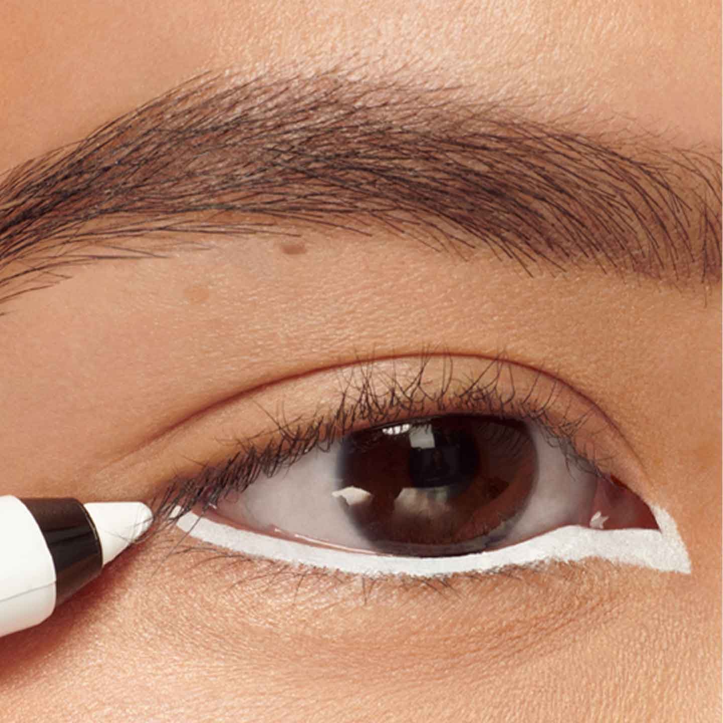 AugenMakeupTutorial 5 coole weiße EyelinerLooks Maybelline