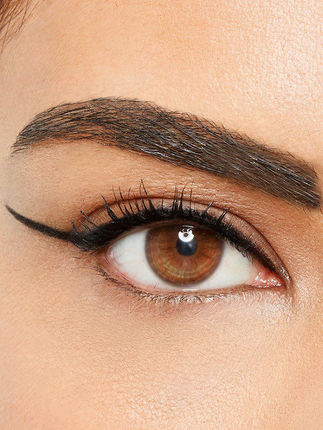Maybelline Eyeliner – Nahaufnahme eines Auges mit Long Line-Look
