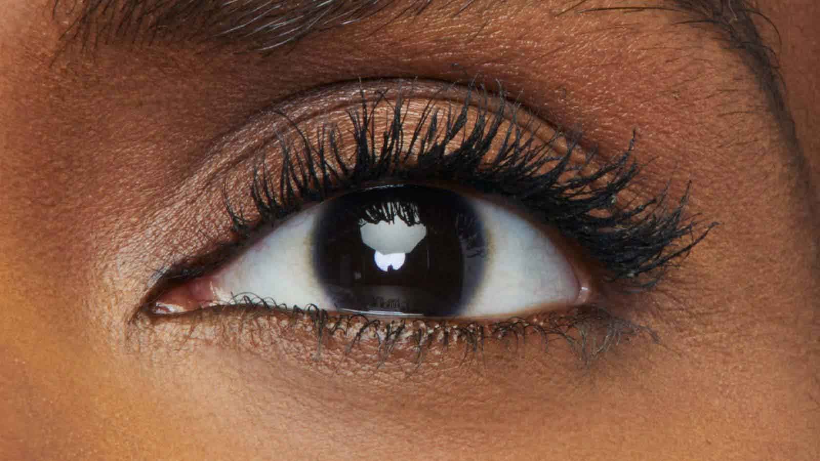 Nachher Abbildung der Colossal Curl Bounce Mascara von Maybelline
