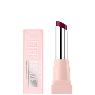 Der geöffnete Maybelline Lifter Glaze Lippenstift neben seiner zartrosa, transparenten Verpackung vor weißem Hintergrund