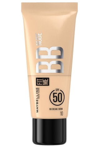 Fit Me Nude BB Cream 10 vor weißem Hintergrund